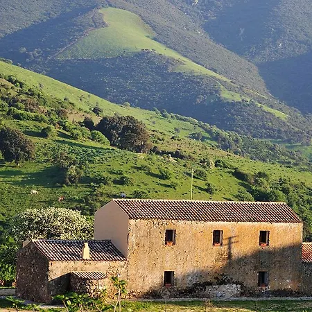 Stazzu Coiga Farm stay